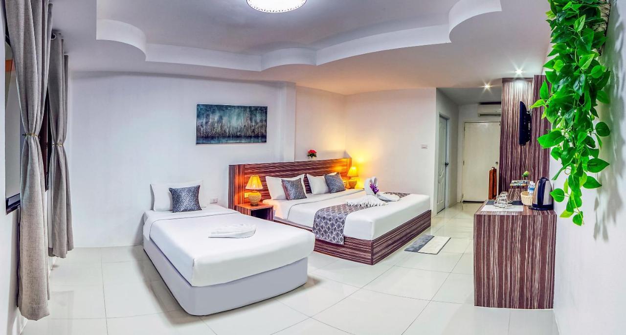 Coconut Resort Hotel Patong Екстериор снимка