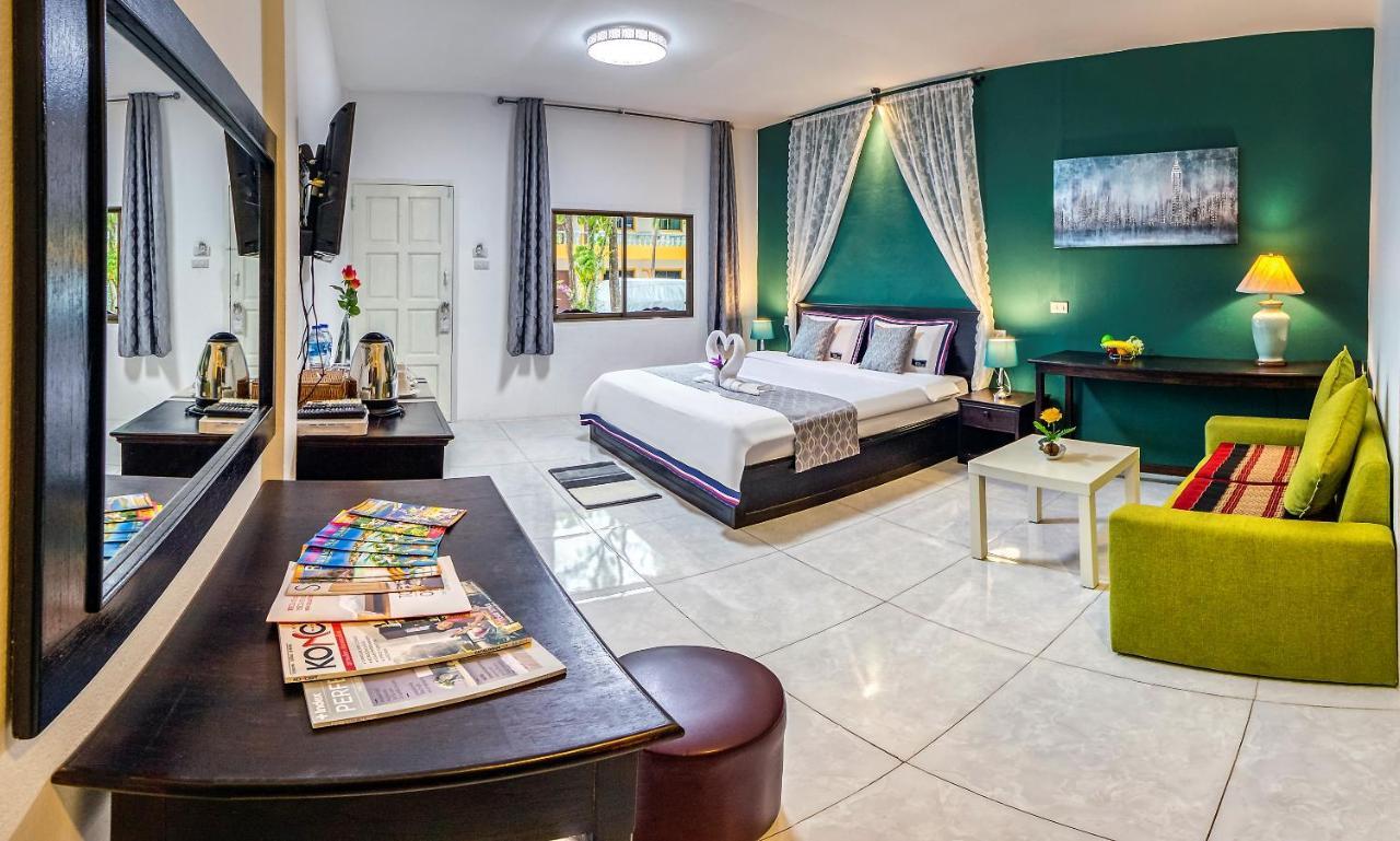 Coconut Resort Hotel Patong Екстериор снимка