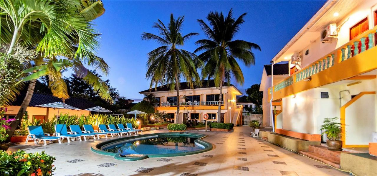 Coconut Resort Hotel Patong Екстериор снимка