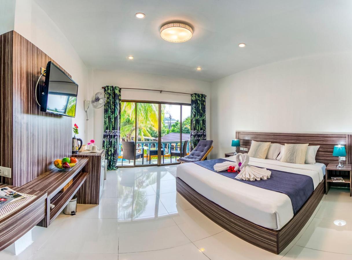 Coconut Resort Hotel Patong Екстериор снимка